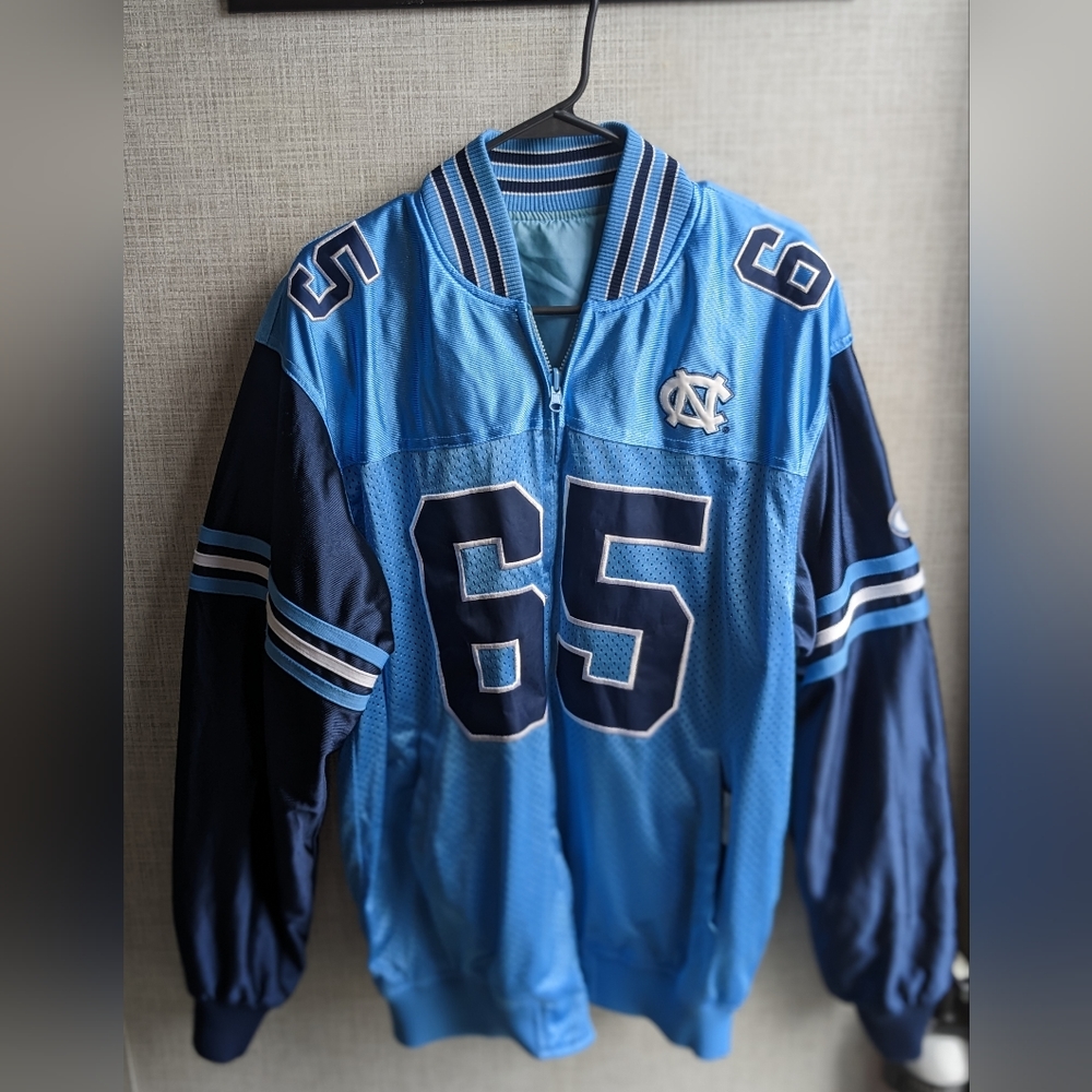 Retro/Vintage Xtreme Fanz Revers. Carolina Tar Heels jersey jacket/ windbreaker